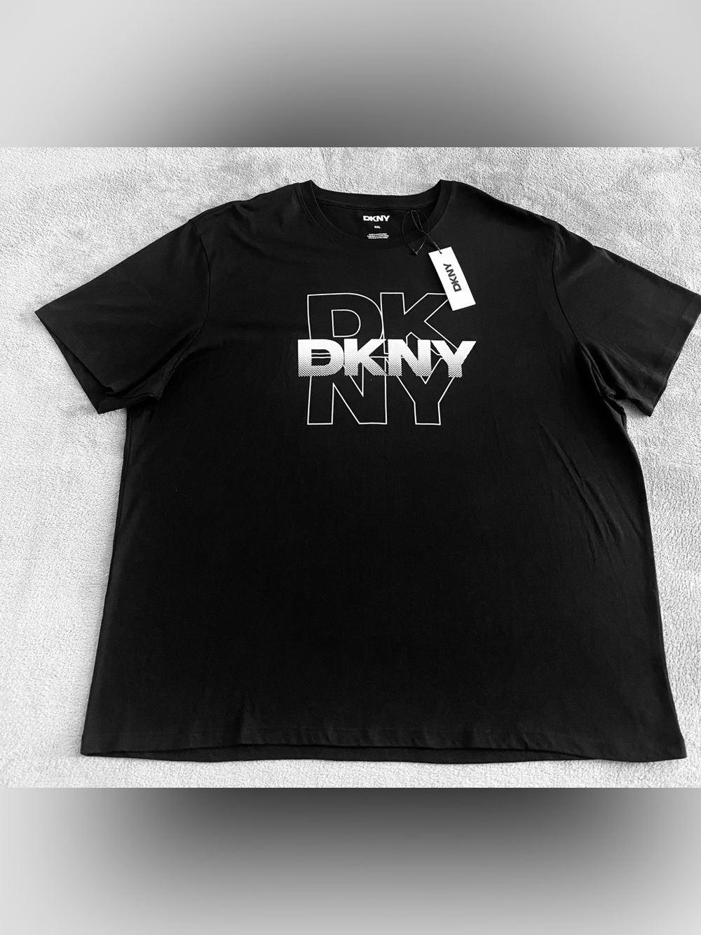 DKNY Men’s Black Graphic Logo Tee NWT Size 2XL